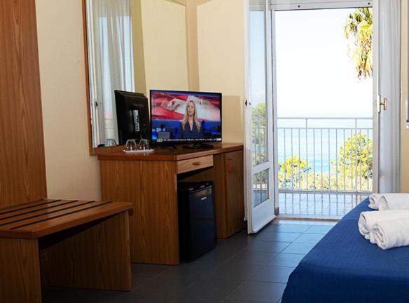 Hotel Parthenius Cirella Di Diamante Екстериор снимка