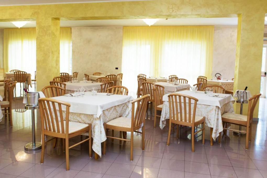 Hotel Parthenius Cirella Di Diamante Екстериор снимка